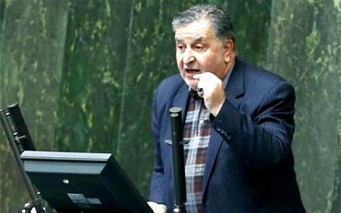 نماینده مجلس: هم زمانی استیضاح کرباسیان با هفته دولت اتفاق خوبی نیست