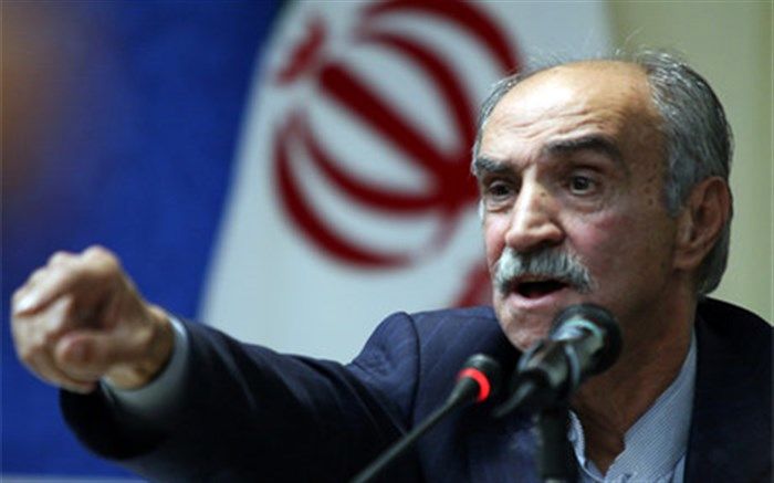 فعال محیط زیست: سیستم آبیاری ما در کشاورزی شبیه زمان کوروش است