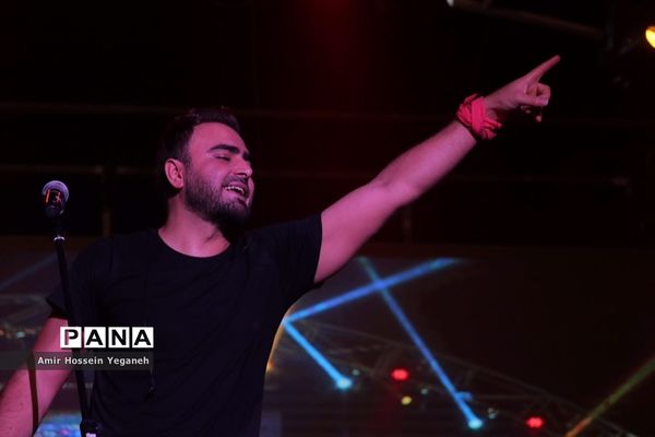 کنسرت گروه پازل بند در کیش