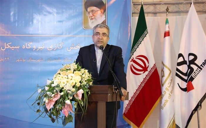 قدردانی وزیر نیرو از همکاری استاندار قم در زمینه مدیریت موفق مصرف برق