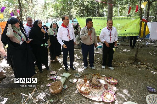بازدید قائم مقام سازمان دانش آموزی از هشتمین اردوی ملی پیشتازان دختر