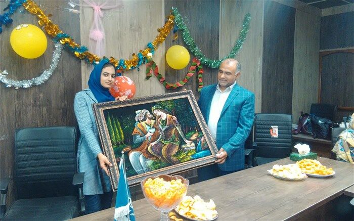 دختران پیشتاز سمنانی از ریاست سازمان دانش آموزی استان سمنان تجلیل کردند