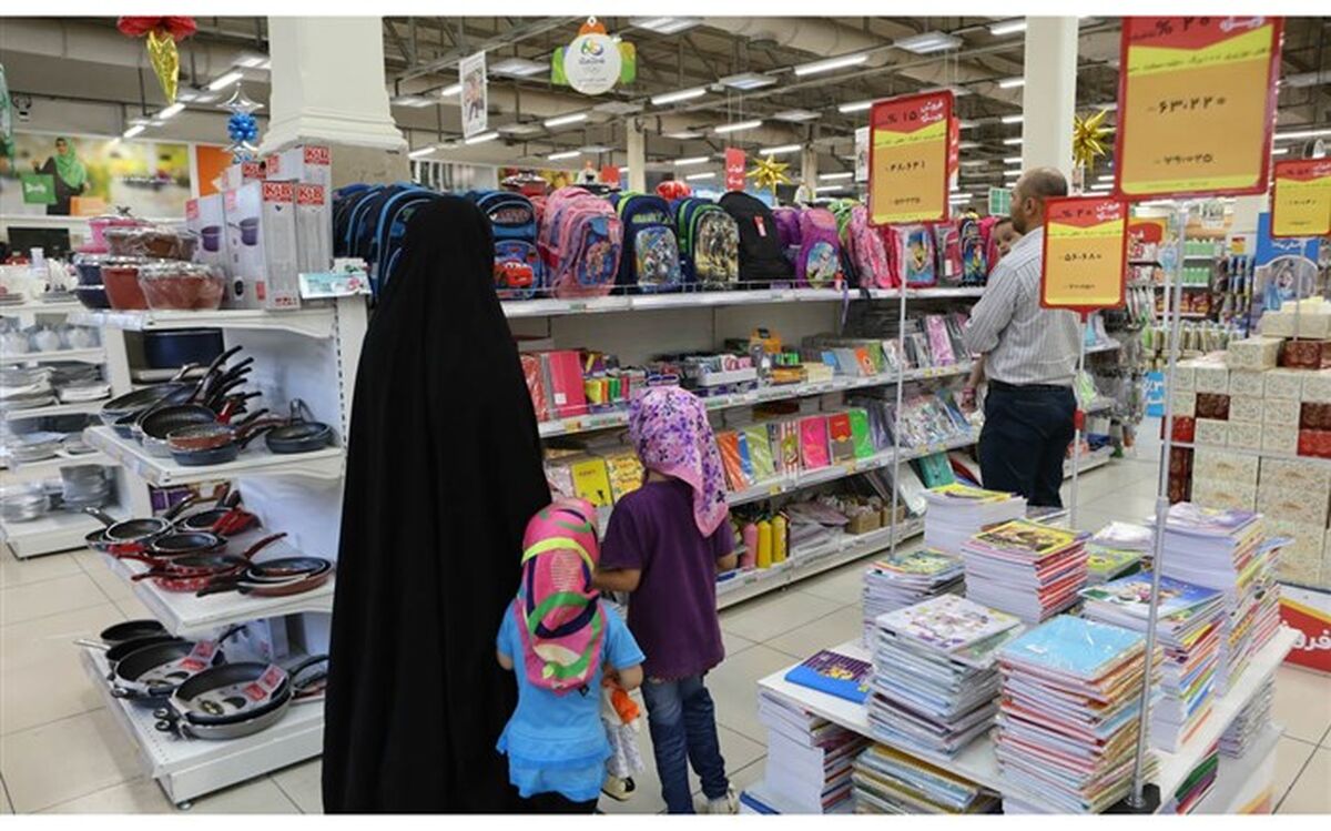 رئیس اتحادیه کشوری فروشگاه‌های زنجیره‌ای: با توزیع نوشت‌افزار و پوشاک ایرانی به استقبال ماه مهر می‌رویم