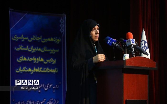 عضو شورای عالی آموزش‌وپرورش:‌ از خانم‌های متعهد و اسوه در دانشگاه فرهنگیان استفاده شود
