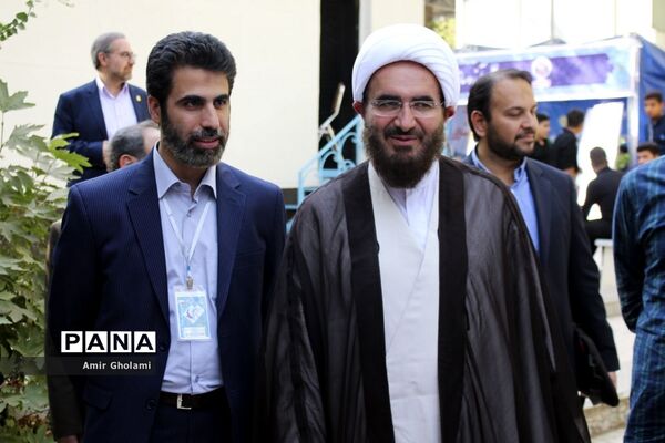 اجلاس سوم دوازدهمین کنگره سراسری اتحادیه انجمن های اسلامی دانش آموزان
