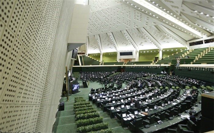 10 نماینده منظم  مجلس را بشناسید