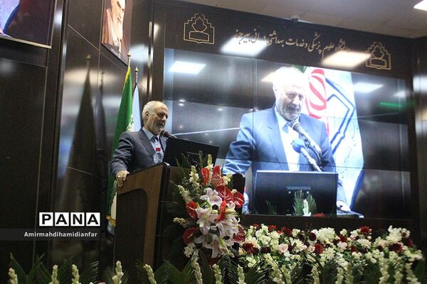 افتتاح و کلنگ زنی 6پروژه درمانی و بهداشتی توسط وزیر بهداشت