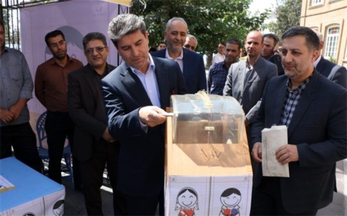 مشارکت استاندار آذربایجان غربی در جشن عاطفه ها