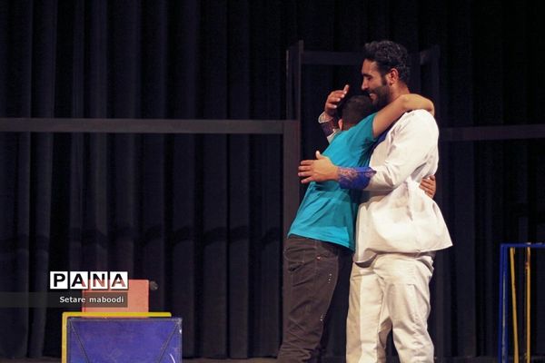 اجرای تئاتر «عکاسخانه»