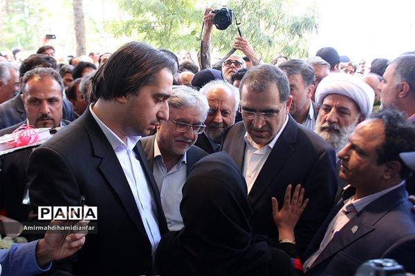 افتتاح پروژه های درمانی در شهرستان های قائنات و فردوس با حضور وزیر بهداشت