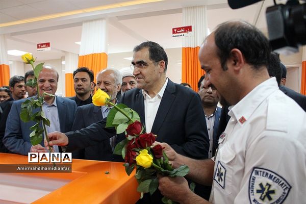 افتتاح پروژه های درمانی در شهرستان های قائنات و فردوس با حضور وزیر بهداشت