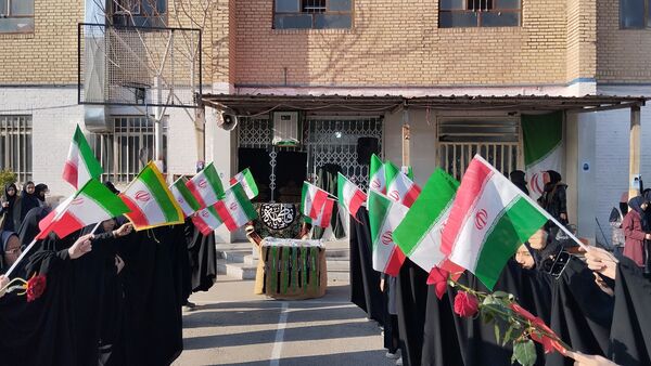 وداع با پیکر شهید گمنام در دبیرستان شهید عباسی یک مشهد