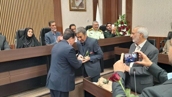 نشست ویژه شورای اداری شهرستان تربت حیدریه به مناسبت هفته معلم 