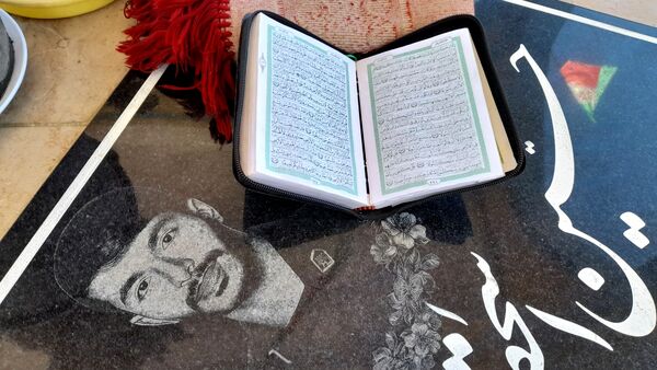 دیداری پر از احساس با مادر شهید حسین اسحاقی 
