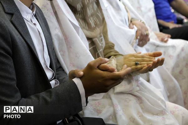 ندای هلهله فرشته‌ها در ورزشگاه انقلاب کرج 