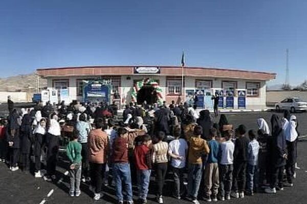 افتتاح مدرسه ۶ کلاسه شهید کسایی در روستای لیوار پایین مرند یادگاری با نام شهید برای نسل آینده