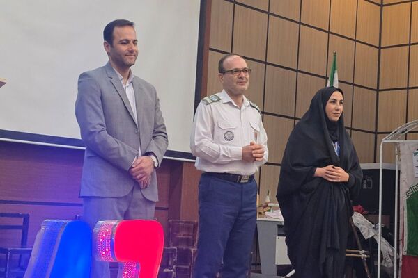  همایش یاوران انقلاب در اداره آموزش و پرورش رباط‌کریم