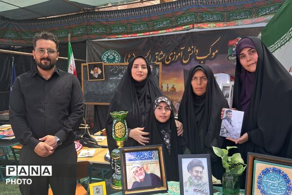 بهارستان دو در مسیر عشق؛ میزبانی فرهنگیان از زائران حسینی در عوارضی پرند