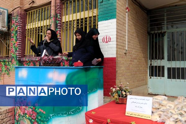 طنین شادی دانش آموزان در برپایی جشن به مناسبت سالروز ولادت امام زمان (عج)