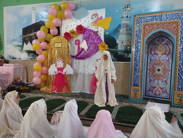 جشن عبادت و بندگی دانش‌آموزان دبستان پیامبر اعظم(ص) شهرستان ملارد 