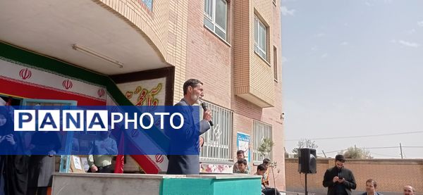 جشن شکوفه ها در مدرسه شهید محمدی شهر نسر