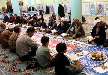 محفل انس با قرآن در شهرستان تکاب