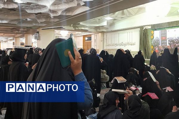 برگزاری مراسم احیا و افطاری در حرم مطهر حضرت معصومه 