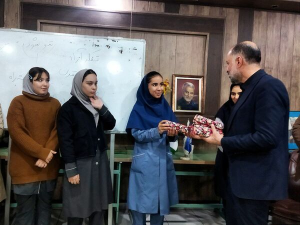 اردوی تمشک فرصتی برای رشد و شکوفایی استعدادهای دانش آموزان