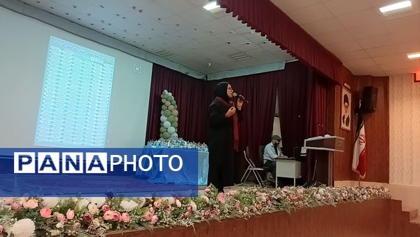 تقدیر از رتبه های استانی و کشوری جشنواره فرهنگی هنری فردا