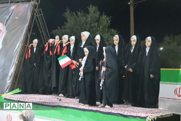 حضور گسترده دانش آموزان خدیجه کبری ابرکوه در گرامیداشت شهدای میناب
