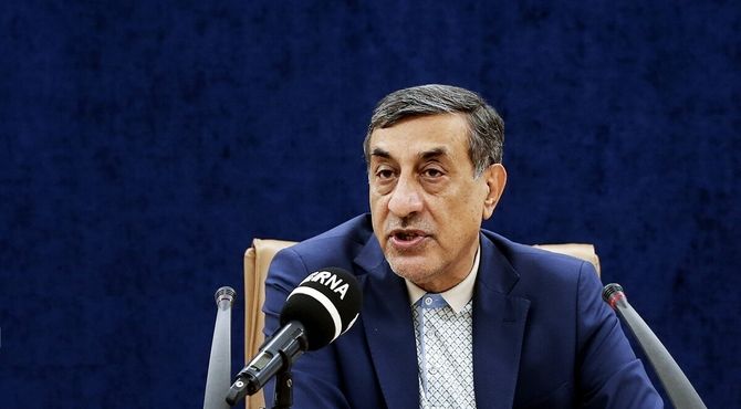  اقتصاد باید به دست مردم سپرده شود / جذب نخبگان و حمایت از سرمایه‌گذاران کلید توسعه کشور است
