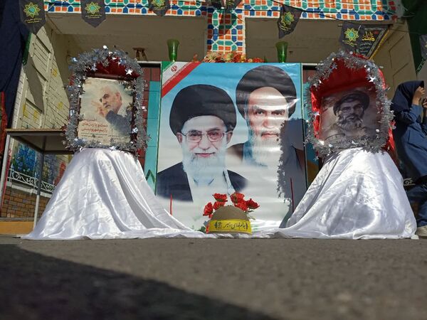 آماده‌سازی دبیرستان هاجر بیرجند برای استقبال از شهید گمنام 