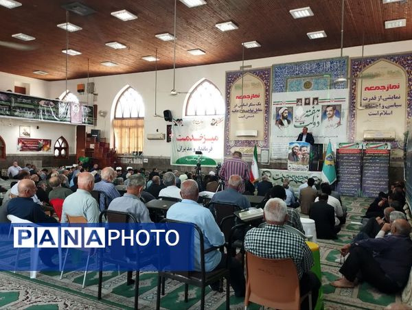 برپایی میز خدمت به‌مناسبت هفته دولت در میاندورود 