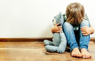 آیا افسردگی والدین سبب افسردگی کودک می‌شود؟
