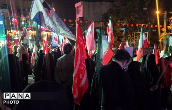 وقتی تمام شهر، رنگ سوگ او را به خود می‌گیرد