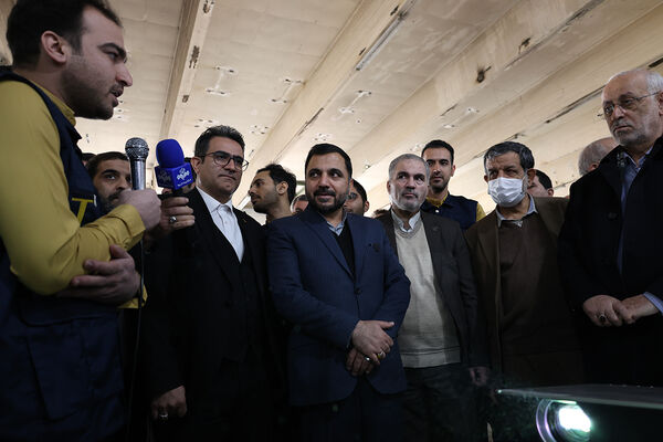 مراسم افتتاح ۳ سامانه تجزیه هوشمند برای انواع مرسولات پستی