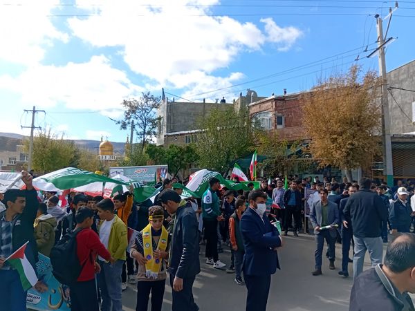 ۱۳ آبان، حماسه ی حضور در رازوجرگلان