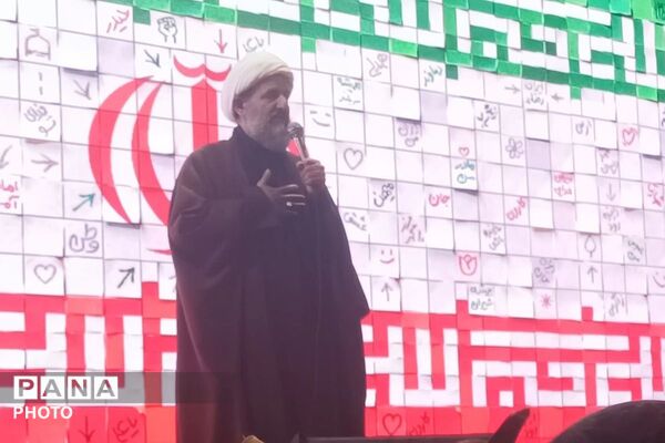 تجمعات‌ شبانه ضد صهیونیستی در میدان امام خمینی (ره) شهرستان قرچک