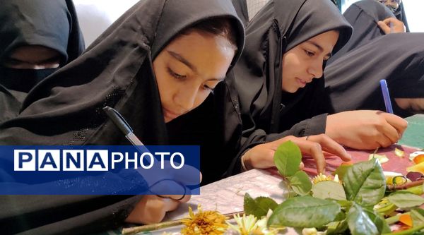 استقبال از شهید‌گمنام در دبیرستان رضوانه شاهبیکی سربیشه 