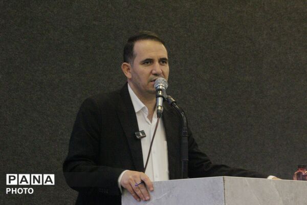 جلسه هم‌اندیشی مسئولان اسلامشهر و مدیران مدارس برای آغاز سال تحصیلی جدید