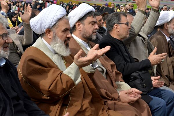 حماسه دانش‌آموزان اسلامشهر در ۲۲بهمن