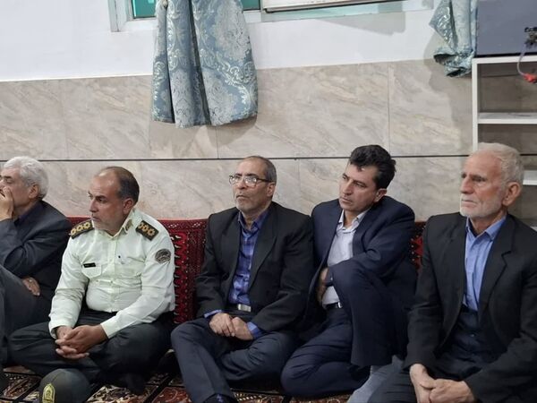 اولین نشست فعالان قرآنی، فرهنگی و هنری در روستای نامن شهرستان داورزن 