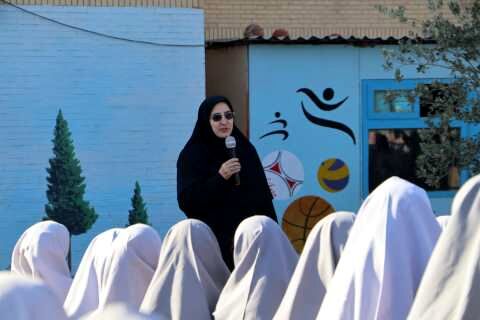 مدرسه باید خانه شادی و یادگیری باشد