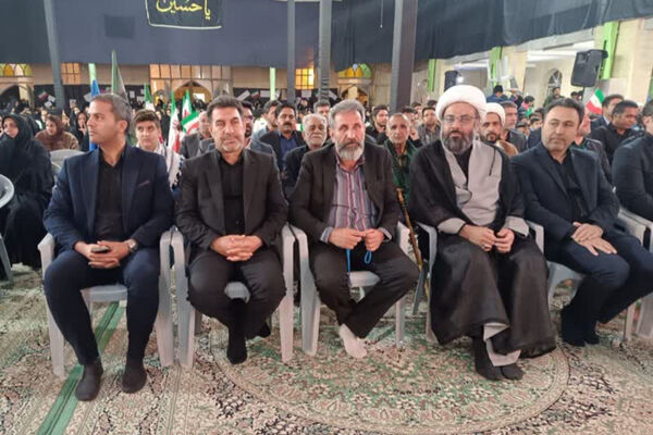 مراسم چهلم رهبر شهید انقلاب و دانش‌آموزان مدرسه شجره طیبه میناب در خاتم