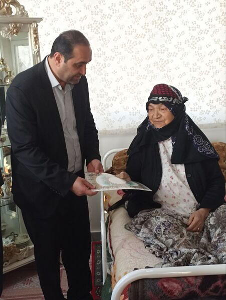 تجلیل پیشتازان از مادران شهدا به‌مناسبت هفته قرآن، عترت و نماز در خداآفرین