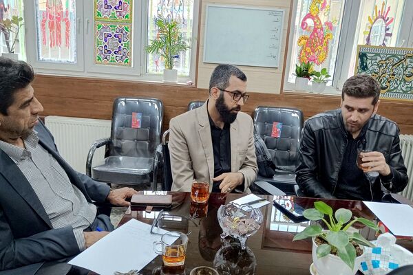 نشست تخصصی تفکر و سبک زندگی با تأکید بر ارتقای کیفیت آموزش در مدارس متوسطه اول شهریار