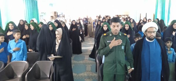 جشنواره سرود دانش‌آموزی در جزیره هرمز