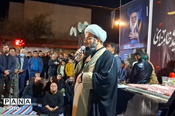 حضور شامگاهی مردم داغدار در پارکینگ شهرداری شهرستان باشت