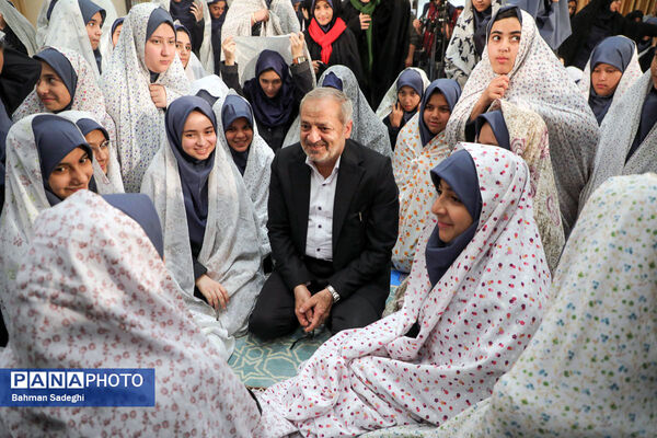 مراسم اقامه نماز جماعت اولین روز بازگشایی مدارس