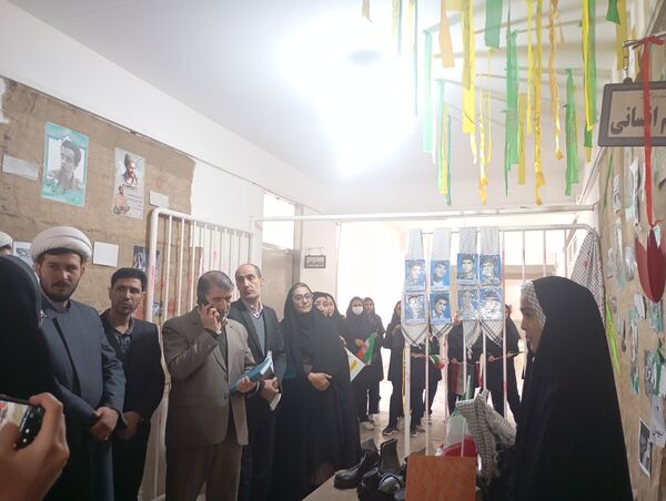 افتتاح مدرسه انقلاب در دبیرستان فضیلت فاروج